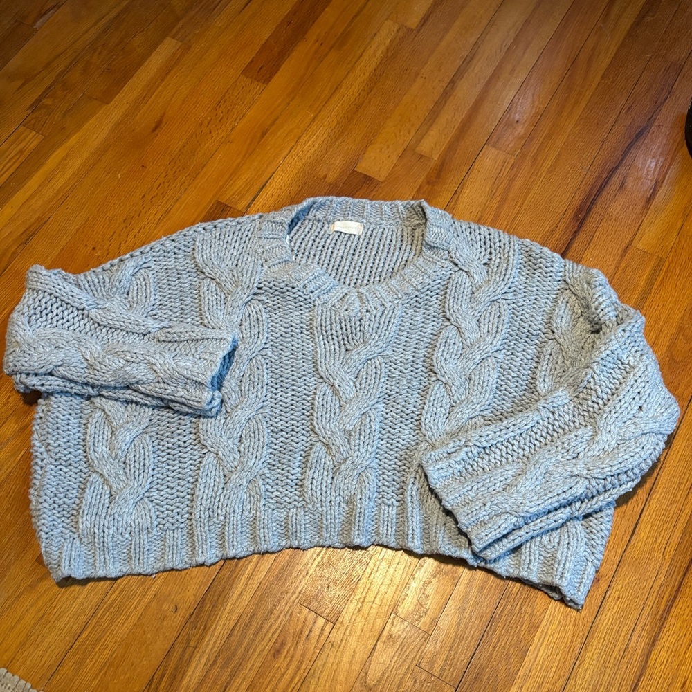 Altar’d State Chunky Knit Grey Sweater size Sm Medium cropped
